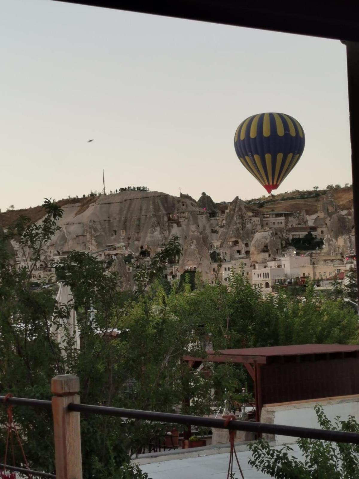 Falcon Cave Suites Göreme Eksteriør bilde