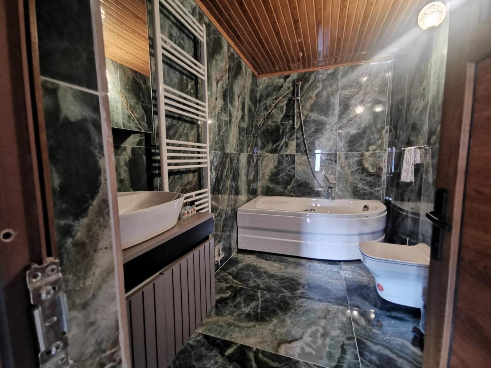 Falcon Cave Suites Göreme Eksteriør bilde